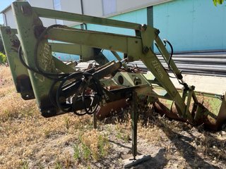 Tractor Deutz DX 6.10 con pala