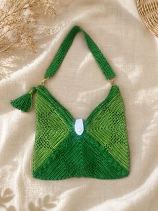 Bolso tejido a mano verde