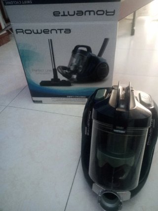 Aspirador Rowenta Swift Cyclonic 900W