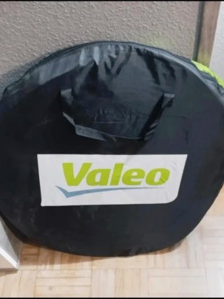 Tienda de campaña Valeo abierta