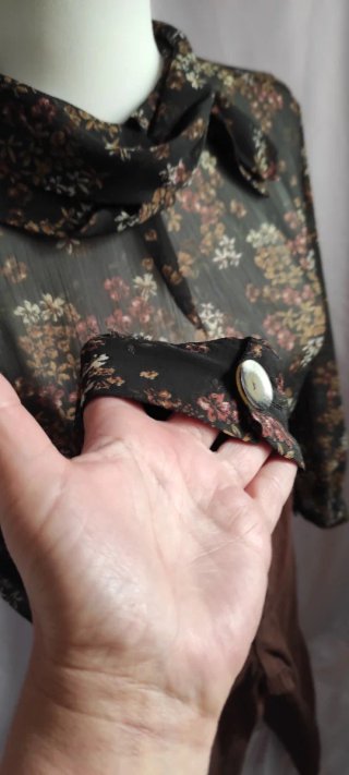 Blusa Zara gasa estampada floral marrón talla M