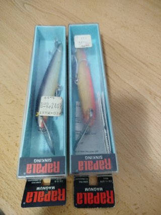 2 señuelos Rapala Sinking