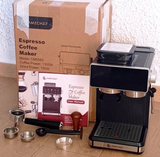 Cafetera espresso con molinillo