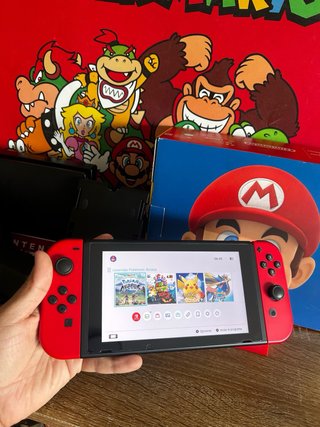Nintendo Switch Edición Especial Mario COMO NUEVA