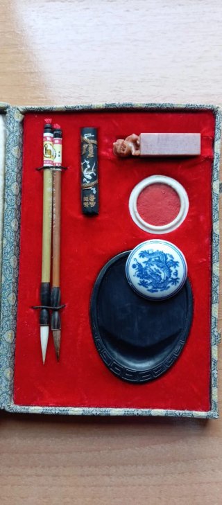 Set escritura china pinceles y sello