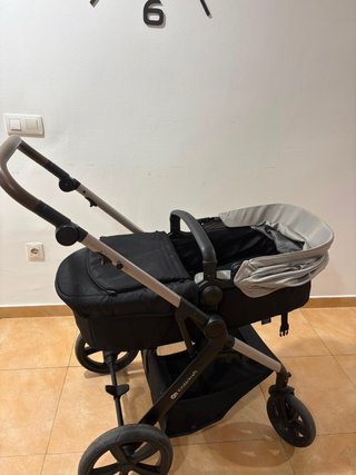 Carrito de bebé Kinderkraft negro y gris 3-1