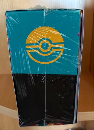 Pokemon TCG ETB Heroes Ascendentes Español