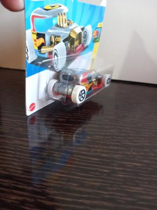 HOTWHEELS