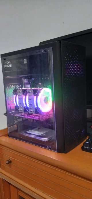 Tacens PC Sobremesa Negro con RGB