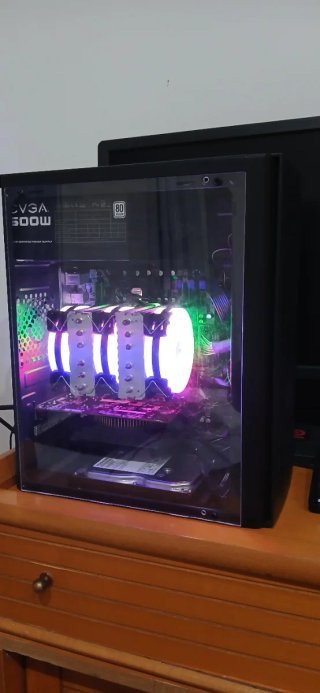 Tacens PC Sobremesa Negro con RGB