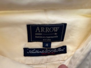 2 Camisas Arrow Manga Corta