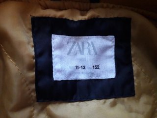 Chaqueta juvenil negra y blanca