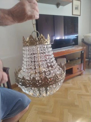 Lámpara de araña clásica dorada