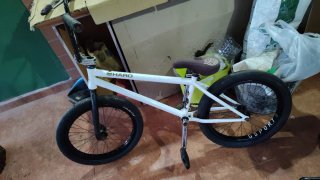 Bicicleta BMX Haro Blanca