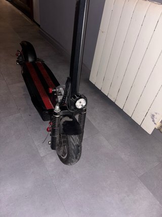 Patinete Eléctrico con Luz LED
