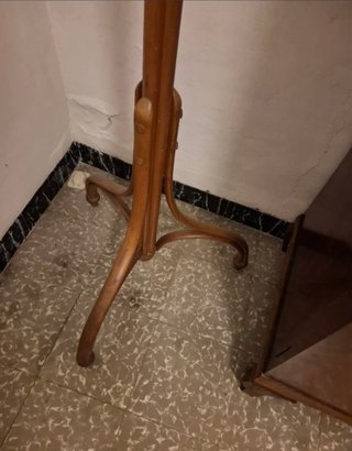 Perchero Thonet de madera