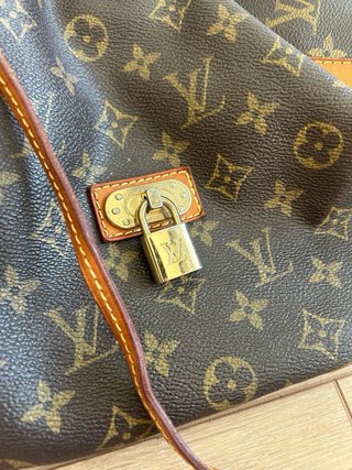 Bolso Louis Vuitton Monogram Lockit PM