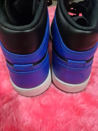 Jordan 1 Mid Negro Azul Talla 42