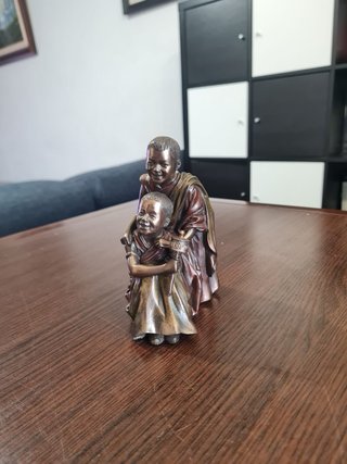 Figura Decorativa Monje Budista Tibetano
