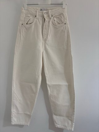 Pantalón vaquero beige