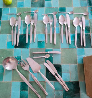 Juego de cubiertos inox y servicio