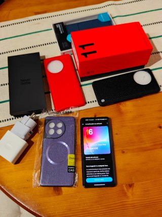 OnePlus 11 16/256GB + Accesorios