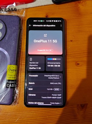 OnePlus 11 16/256GB + Accesorios