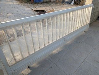 Puerta corredera jardín/piscina metal blanca