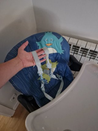 Trona infantil azul con estampado