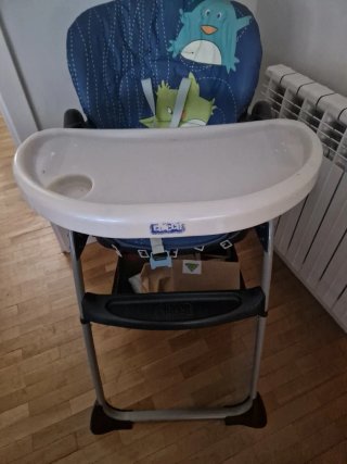 Trona infantil azul con estampado