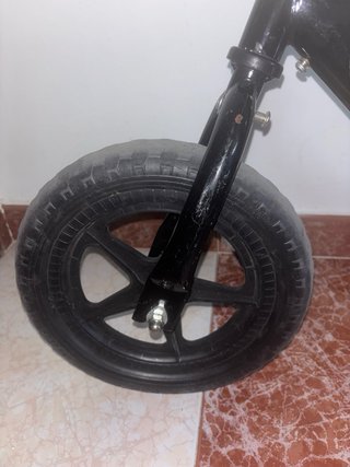 Bicicleta de equilibrio BIKID negra