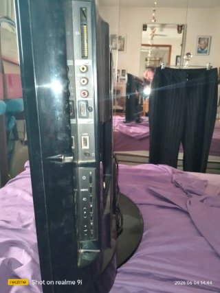 TV Sharp Aquos de 32 Pulgadas