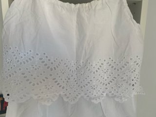 Mono blanco Calzedonia con bordado