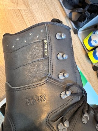Botas Haix Tibet Talla 45 Negras, suelas vibram