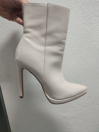 Botines de tacón beige