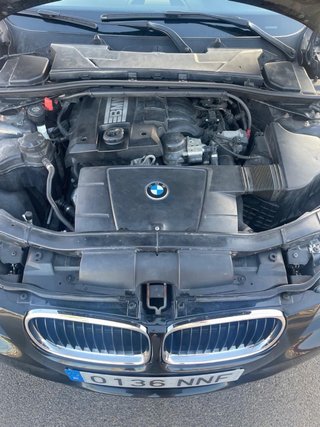 BMW Serie 3 318i e90