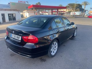 BMW Serie 3 318i e90