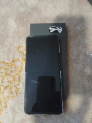 Samsung Galaxy Z Flip7 Caja Negra