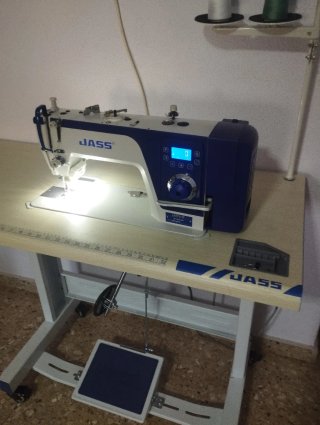 Máquina de coser industrial JASS motor integrado