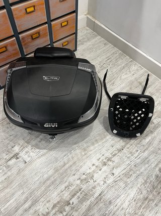 Baúl Givi Blade Negro