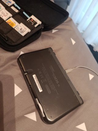 Nintendo 3DS XL Negra/Gris + Accesorios