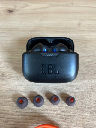 Auriculares Inalámbricos JBL Tune 235NC Negro