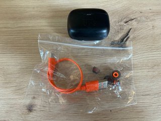Auriculares Inalámbricos JBL Tune 235NC Negro