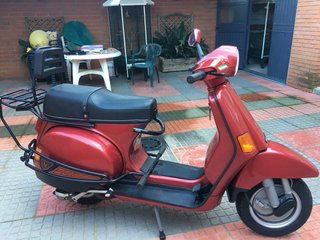 Vespa Cosa 200