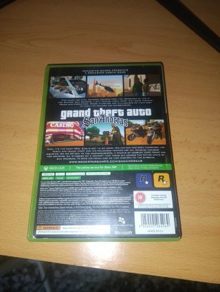 Incluye maa y jueo Xbox 360 Grand Theft Auto San