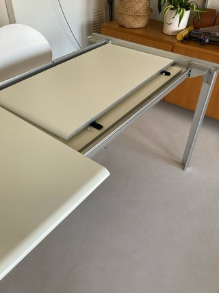 Mesa extensible diseño BD Barcelona