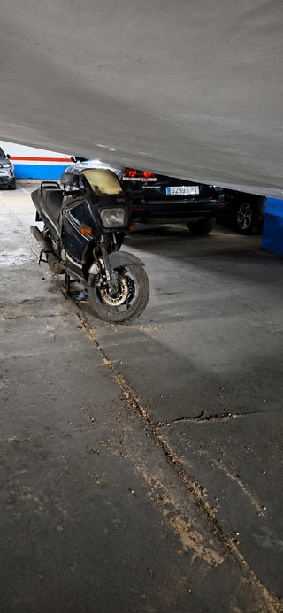 Kawasaki GPX 600 Twin Cam 16V