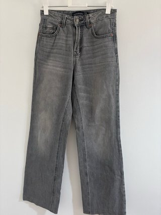 Pantalón vaquero STRADIVARIUS gris T.34
