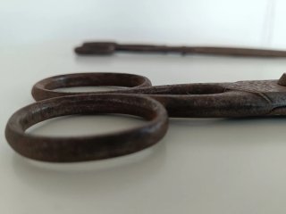 2 Tijeras Antiguas
