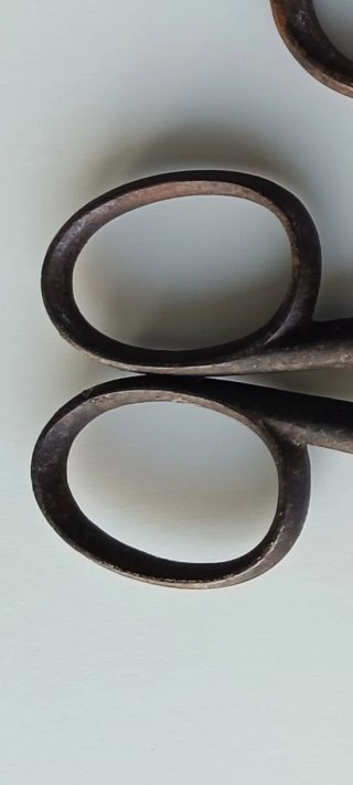 2 Tijeras Antiguas